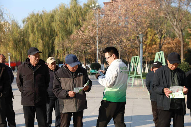 “垃圾分类小达人”旧物市集成功举办,童心践行环保新风尚