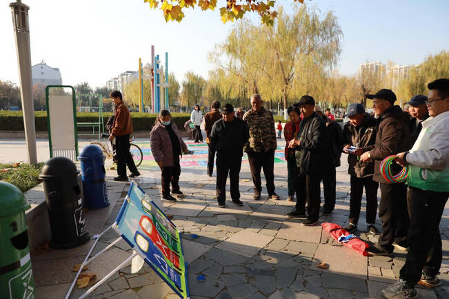 “垃圾分类小达人”旧物市集成功举办,童心践行环保新风尚