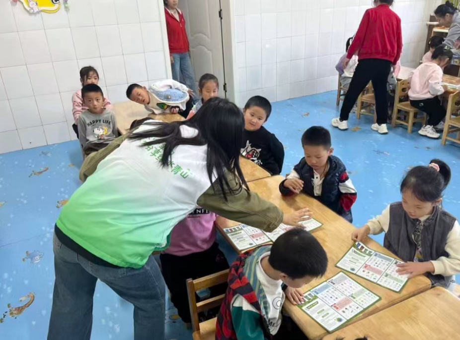 垃圾分类从娃娃抓起，辛集幼儿园开展主题活动