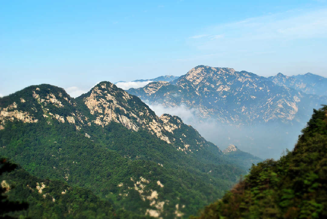 赏冰瀑看表演阅群山相约沂蒙山云蒙景区之旅邀您过大年